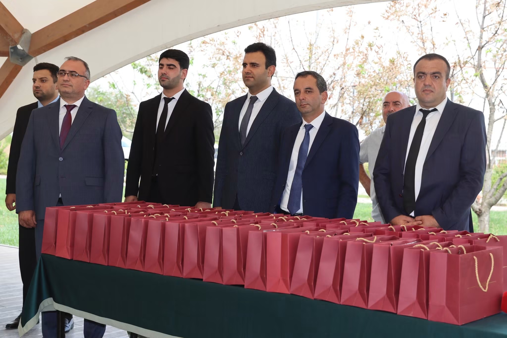Xankəndi, Xocalı və Ağdərədə 335 nəfərə mənzillərin açarları verildi