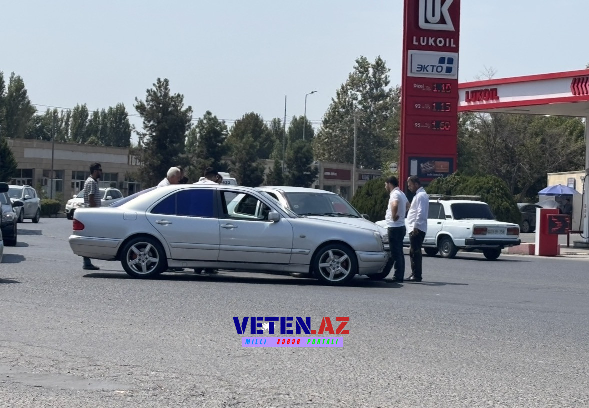 Bərdədə iki avtomobil toqquşub