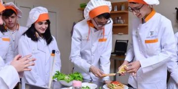 Peşə təmayüllü siniflər nədir? Şagirdlərə hansı faydaları verir, ödənişlidirmi və niyə orta məktəbdə üstün tutulur?