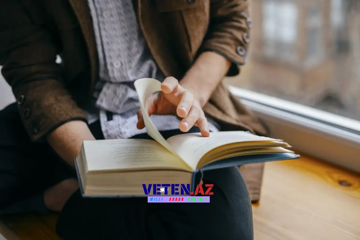 Atasının ölümündən sonra evdə tapdığı dəftər onun bütün həyatını dəyişdi – son səhifədə yazılanlar hər şeyi dəyişdi