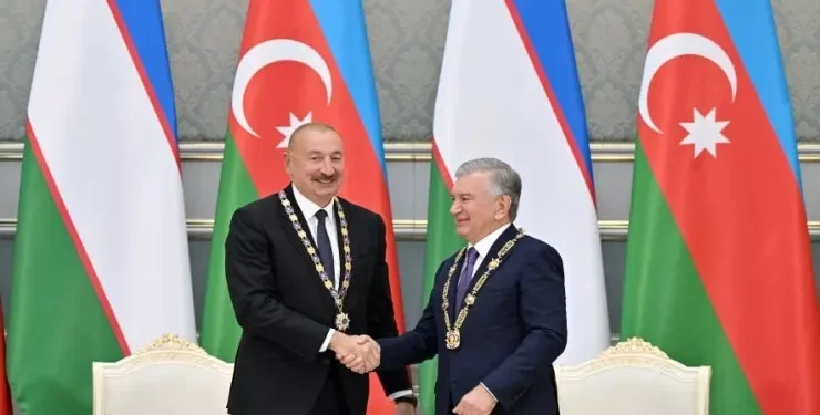 Azərbaycan və Özbəkistan prezidentlərinin təltifolunma mərasimi keçirildi