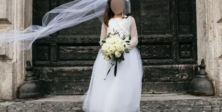 Zorla ərə verilən 17 yaşlı qız evdən qaçdı – Ata-anası cehiz almağa gedibmiş