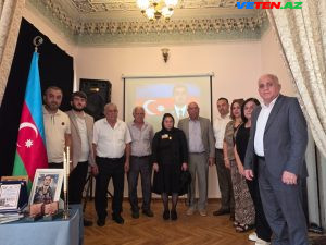 1000624121-300x225 Şəhid İbrahim Lələyevə həsr olunmuş “Qəlbi Vətənlə döyünənlər” adlı xatirə gecəsi keçirilib