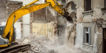 Bakının mərkəzində 15 bina SÖKÜLƏCƏK – ÜNVANLAR