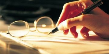 Söyüşsüz, amma sərt sözlər – Yerinə oturan statuslar