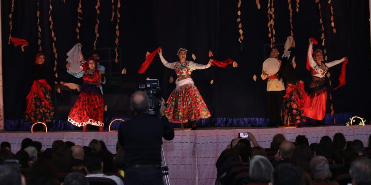 Lənkəran Dövlət Dram Teatrında “Çinarənin elçiləri” tamaşasının premyerası keçirilib
