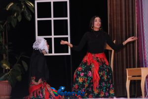 5b78eb5b-d576-4e74-b07b-a0b65d1bc715-300x200 Lənkəran Dövlət Dram Teatrında “Çinarənin elçiləri” tamaşasının premyerası keçirilib