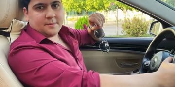 Emil Melikov (AzeMoney) — azərbaycanlı bloger və media layihələrinin yaradıcısı