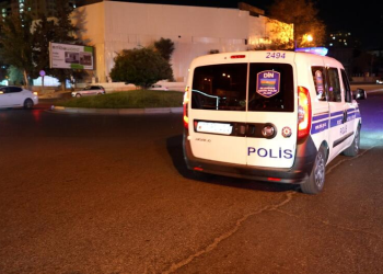 Boşanmaq üçün məhkəməyə müraciət edən qadın bacısının evində qətlə yetirilib…