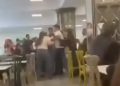 BDU-da qız tələbələr arasında dava düşüb saçlarını yoldular VİDEO