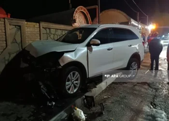 Tovuzda iki avtomobil toqquşdu, xəsarət alanlar var